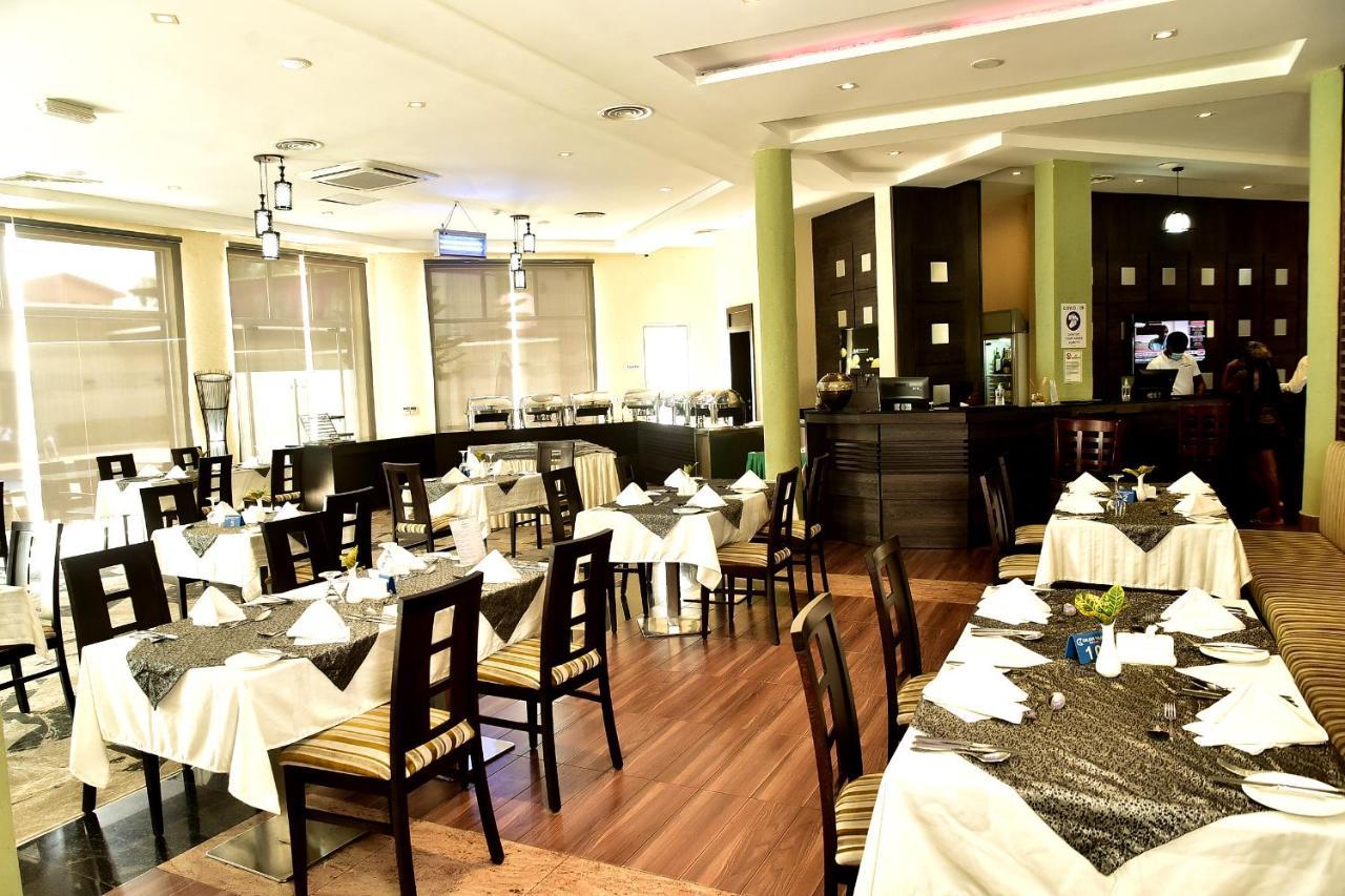 Golden Tulip Ibadan Hotel ภายนอก รูปภาพ