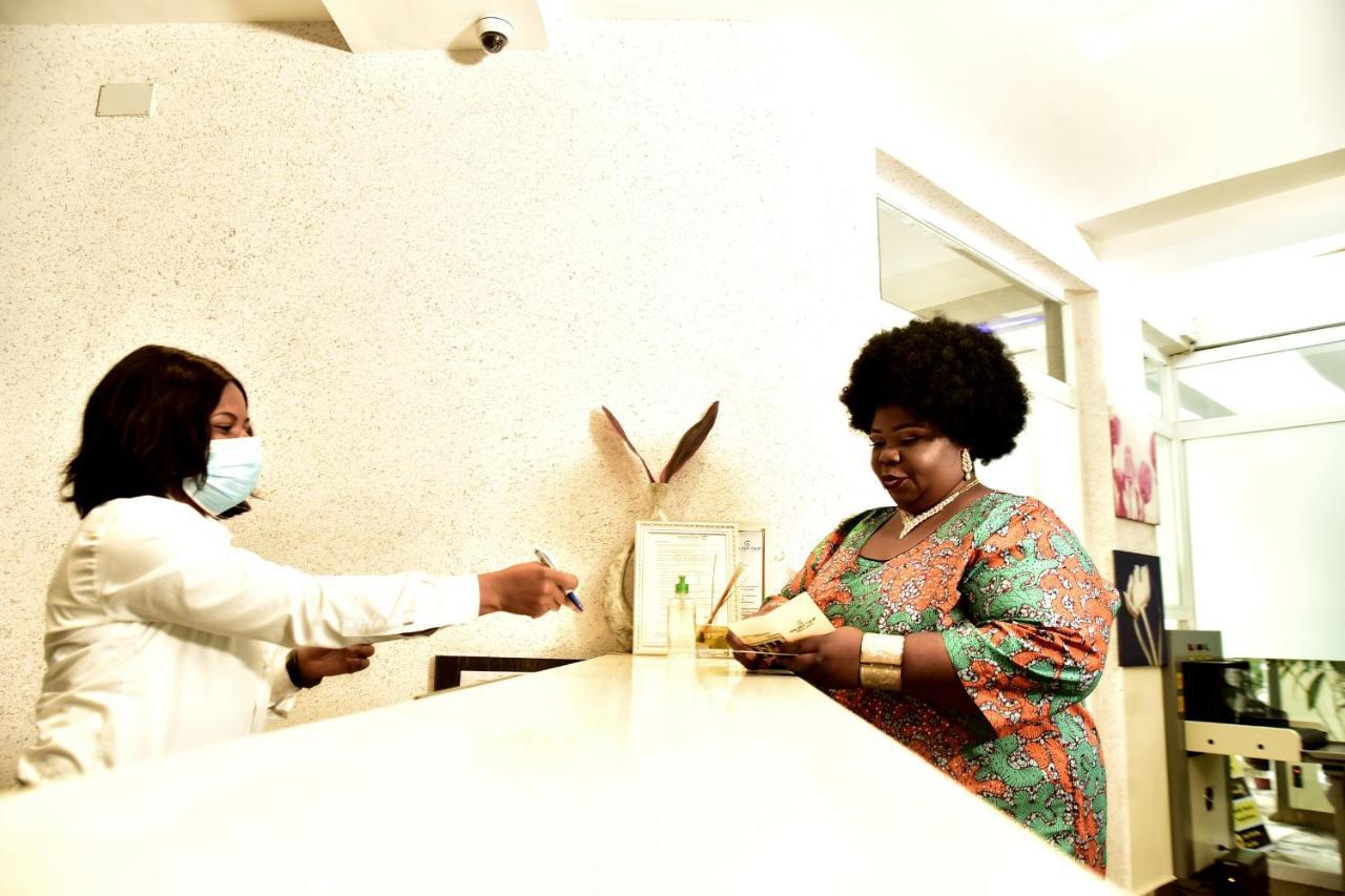 Golden Tulip Ibadan Hotel ภายนอก รูปภาพ