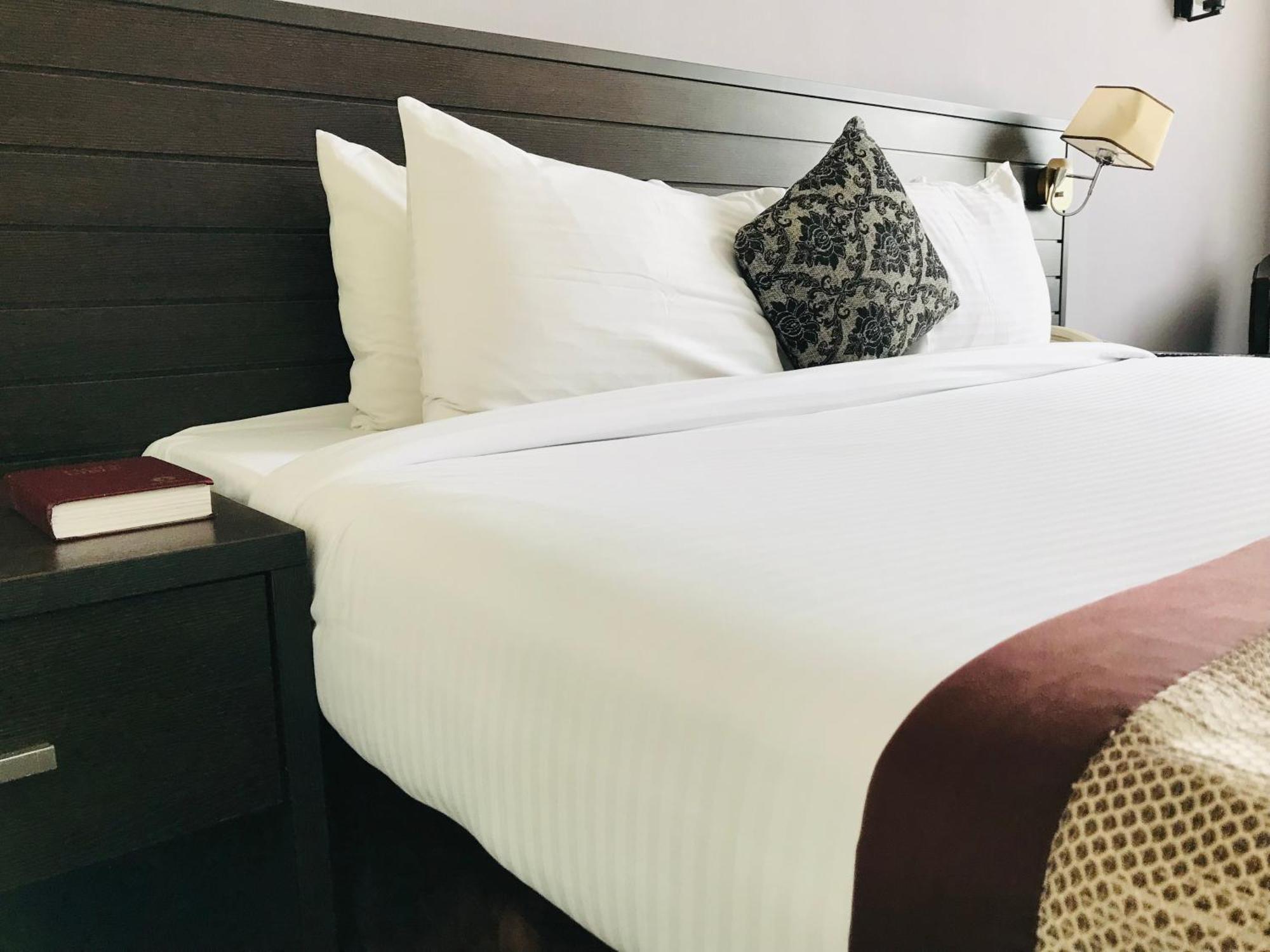 Golden Tulip Ibadan Hotel ภายนอก รูปภาพ