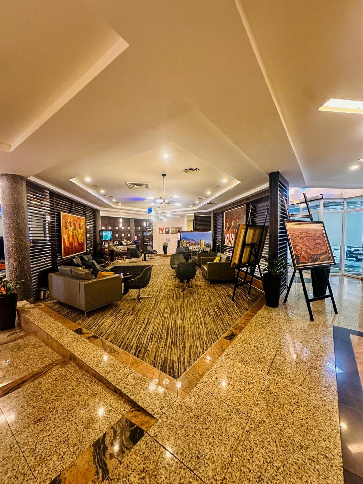 Golden Tulip Ibadan Hotel ภายนอก รูปภาพ