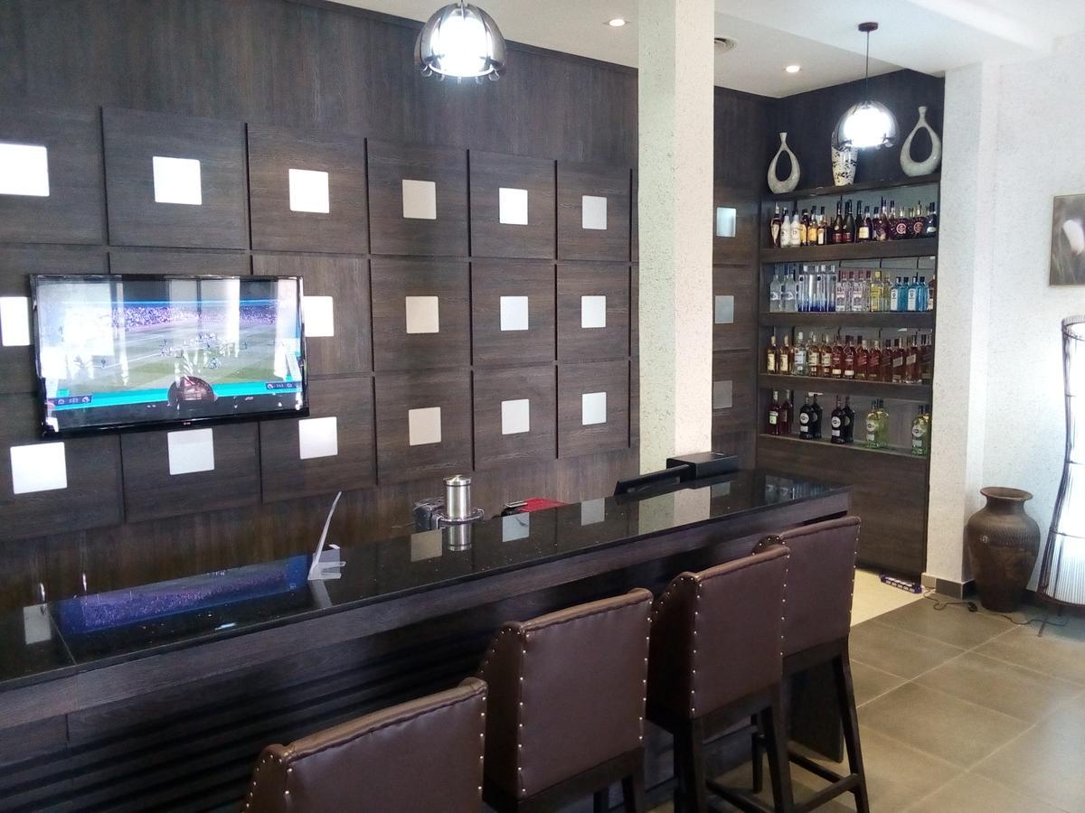Golden Tulip Ibadan Hotel ภายนอก รูปภาพ